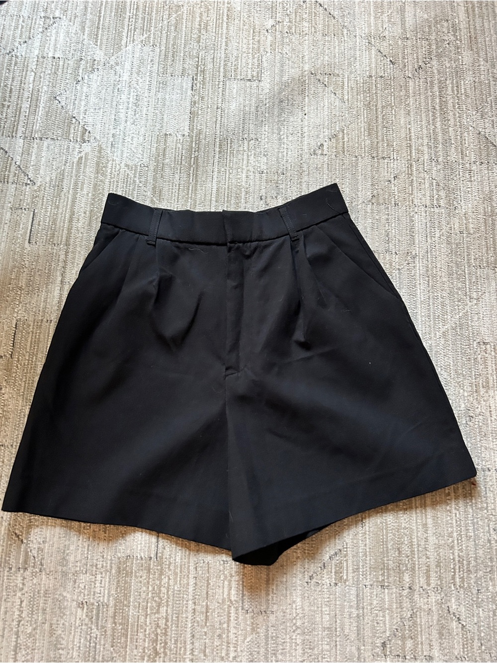 Zara Black High-Waist Pleated Women's Shorts S